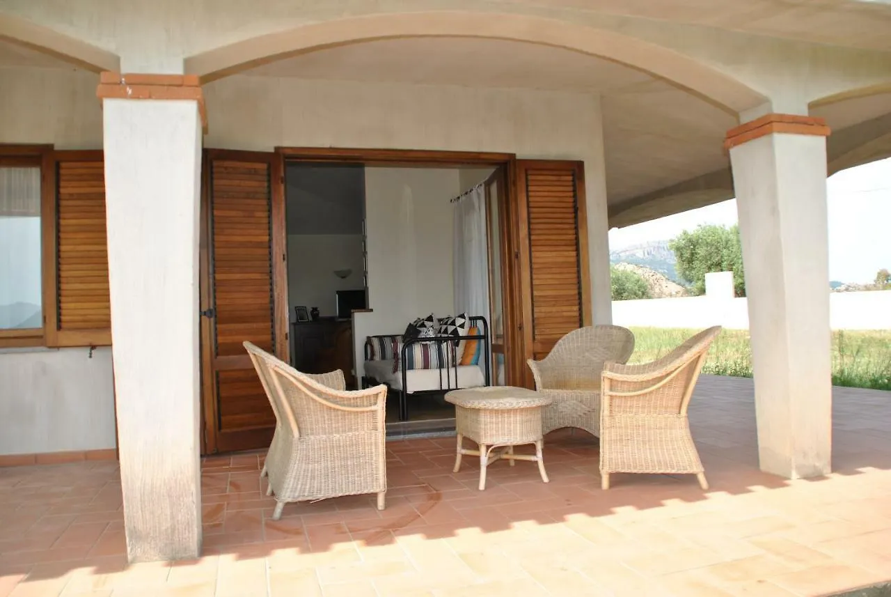 Casa Sa Serra Lotzorai Lägenhet